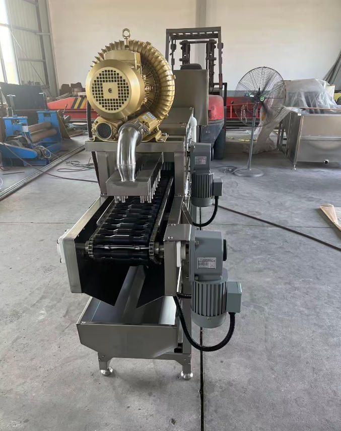 Industrial egg beater